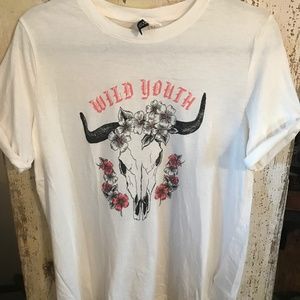 Divided lightweight graphic Wild Youth longhorn skull tee